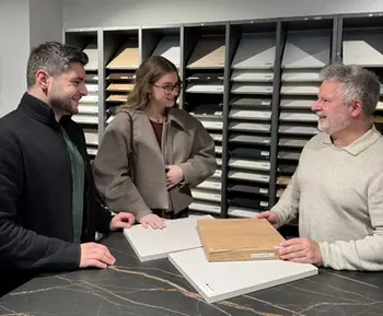 Detailbesprechung Küche, Fronten, Arbeitsplatten, Material